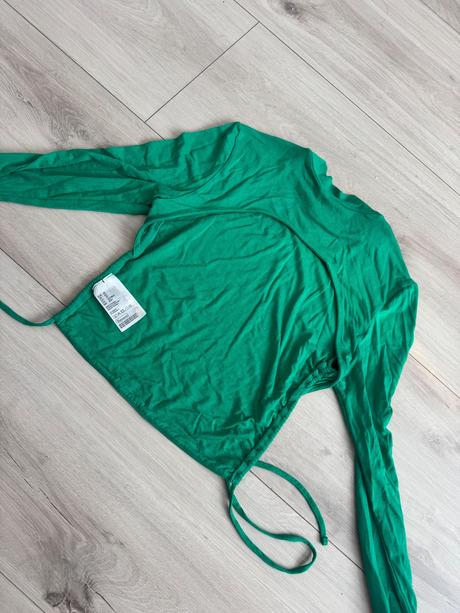 Top s odlahenym chrbtom, h&m,xs