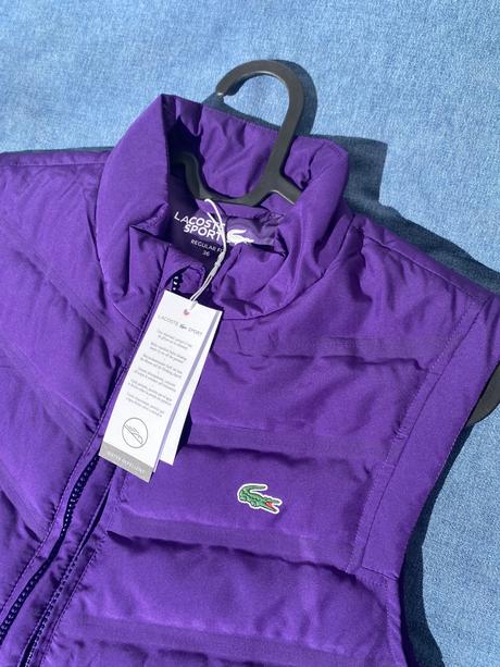 Tmavofialová prešívaná vesta lacoste, lacoste,36