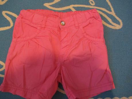 Pekné tenšie kraťasy, h&m,110