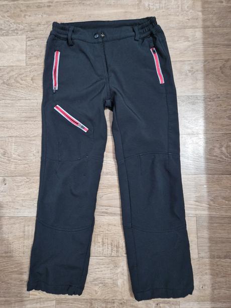 Sofshelove nohavice, 134