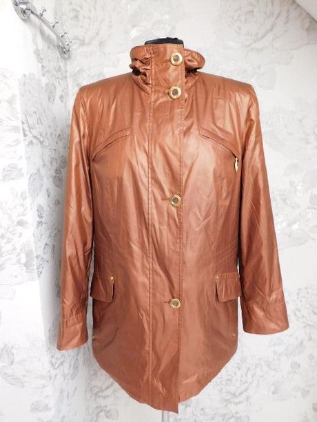 Luxusna pekna vetrovka/bunda, 38 / 40