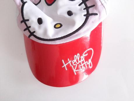 Hello kitty šiltovka, sanrio,110