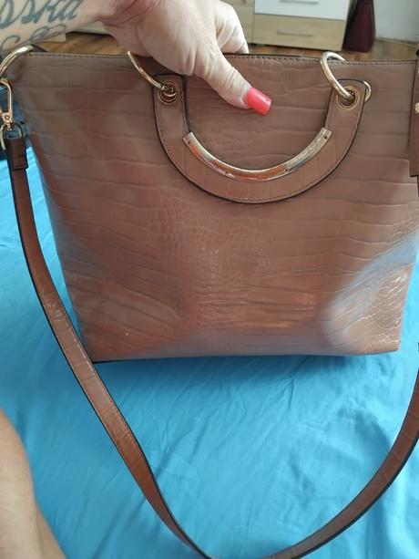 Kabelka krémovo bezova, 