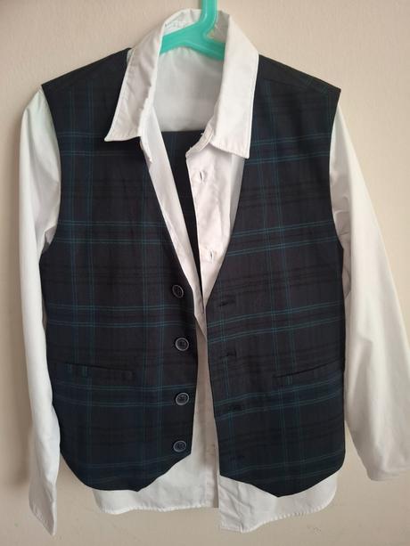 Vesta +košela +nohavice, 146