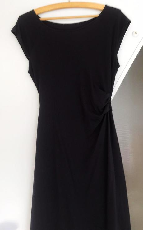 Luxusné jednoduché šaty, 38
