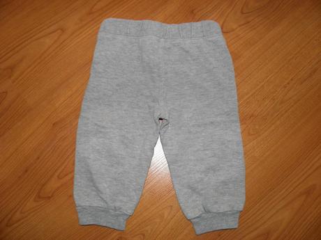 1x použité, ako nenosené tepláky, 86