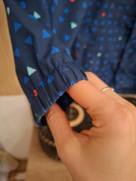 Skvelá bundička, jack wolfskin,104