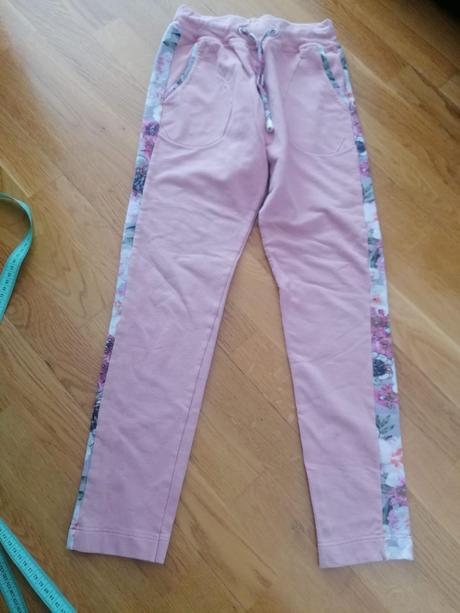 Tepláky modelko, modelko,146