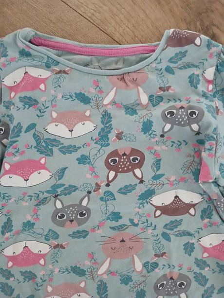 Tričko veľmi pekný stav, 122