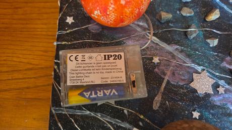 Projekt slnecna sustava z osvetlenim,
