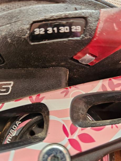 Predam kolieskove korcule, zealot,32