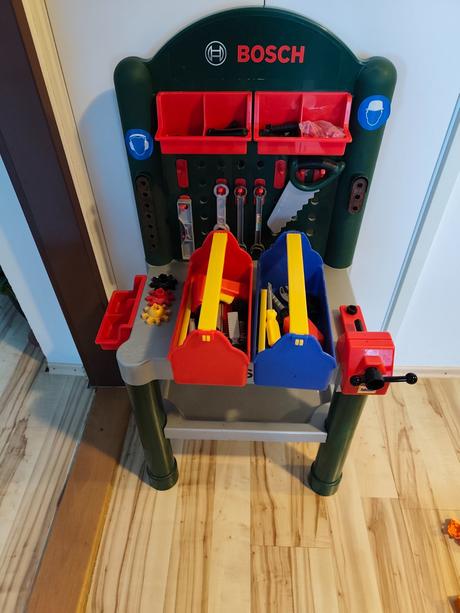 Bosch stolík, 