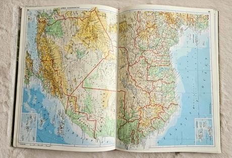 Kniha velký atlas světa,