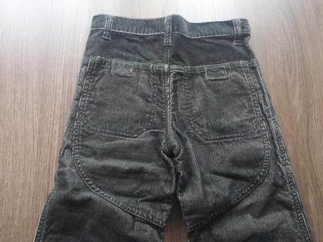 Menčestrové nohavice, 104