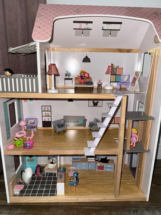 Domček pre bábiky, 