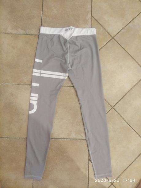 Sive dámske leginy, s