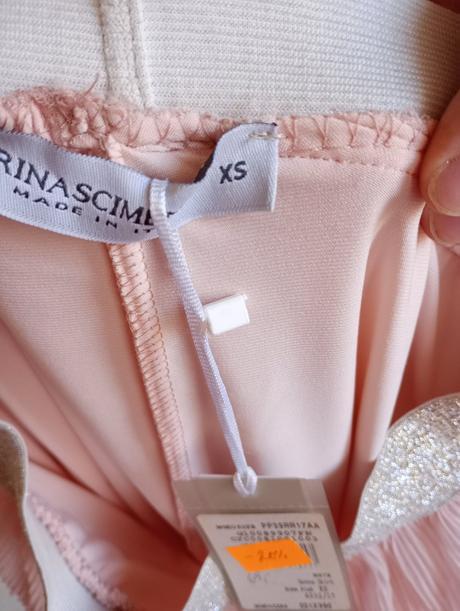 Značková krásna sukňa, xs