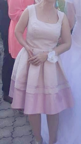 Šaty spoločenské, s