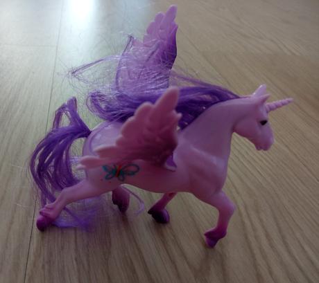 Jednorožce s pohyblivými krídlami 3 ks, 
