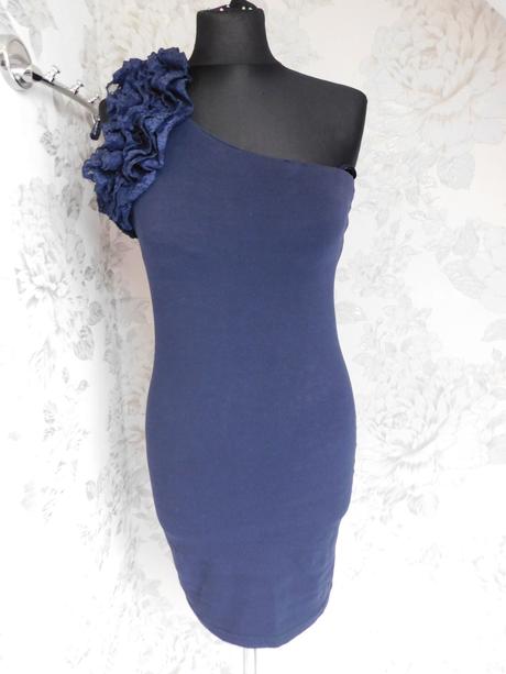 Pekne letne saty, 36