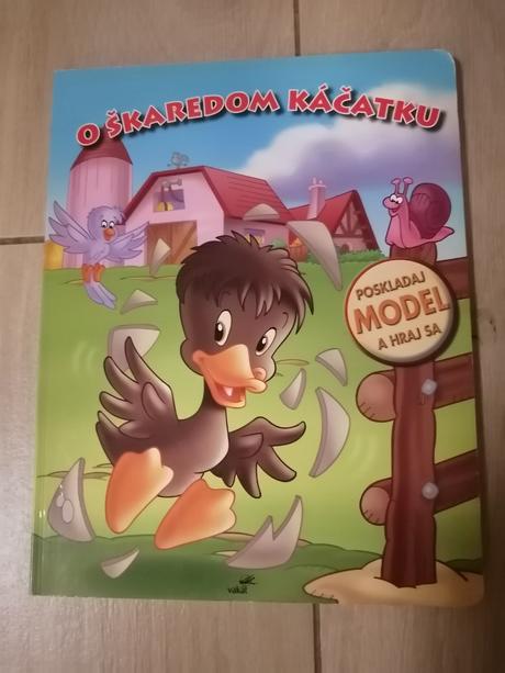 Kniha o škaredom káčatku so skladačkou, 