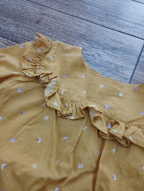 Top s volánmi, h&m,140