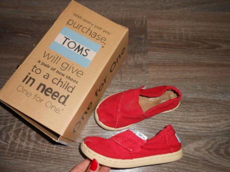 Toms plátenky č. 24,5, 24