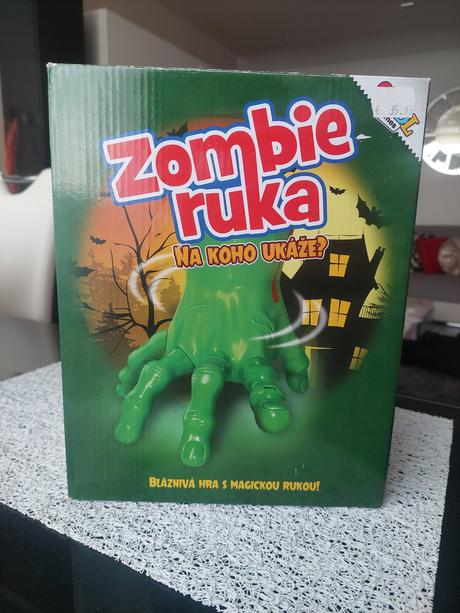 Hra zombie ruka,