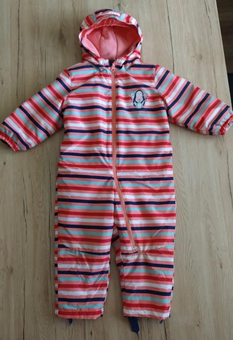 Overal do snehu, lupilu,86