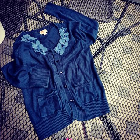 Krásny svetrík s kvetinkami, 122