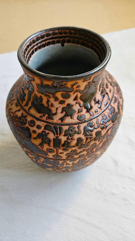 Ručne zdobená keramická váza, 23 cm,