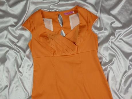 Kvalitné elegantné šaty, 40