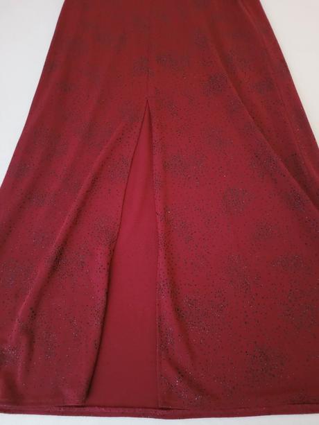 Spolocenske saty, 38