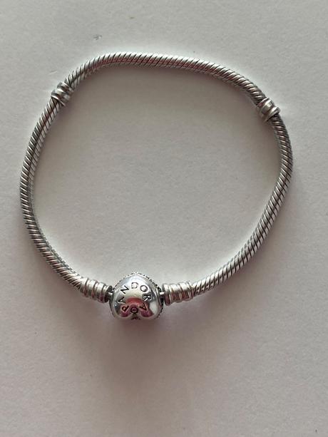 Pandora srdiečkovy naramok, pandora