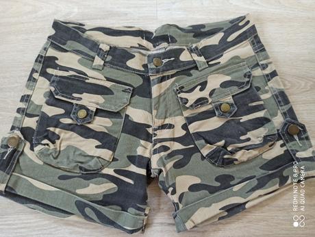 Vojenské kraťasy, s