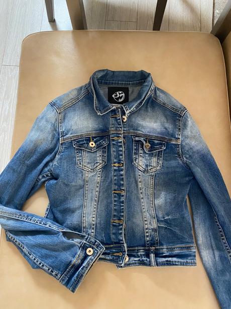 Riflova bundička, s