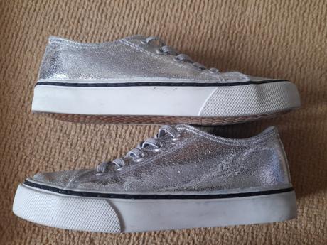 Tramky 32, nelli blu,32