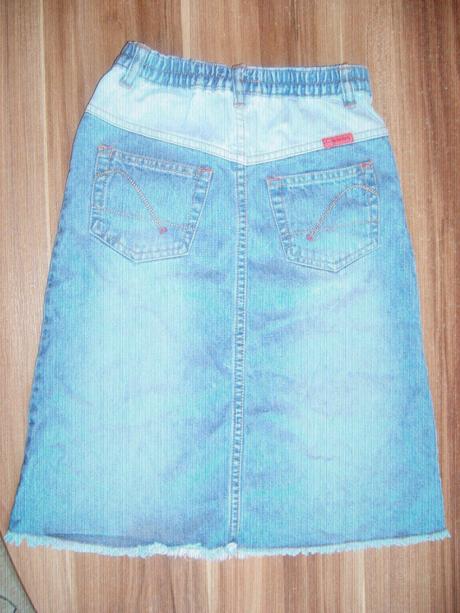 Riflová sukňa, 122