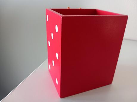 Drevený stojan - 8,5x7 cm,