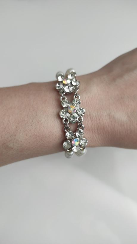 Perličkovy naramok, 