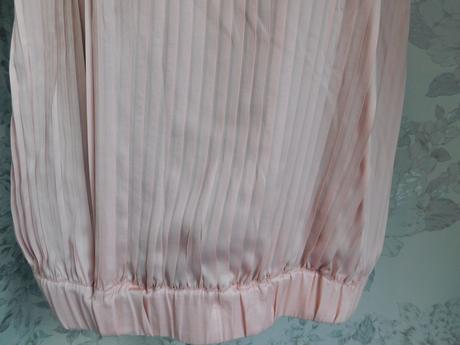 Pekna trendy plisovana bluzka/top, lindex,48