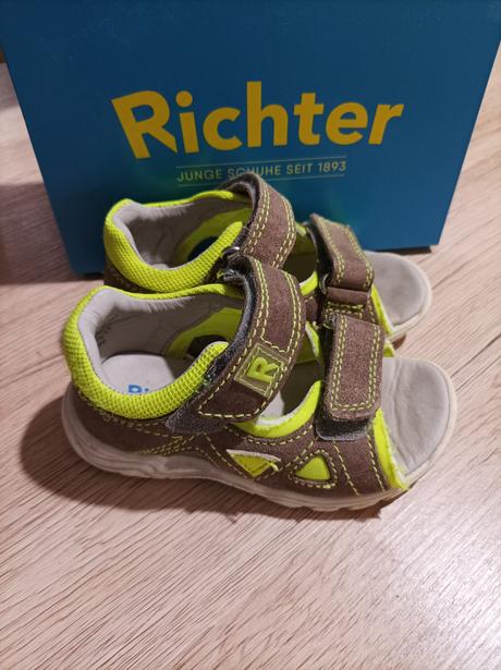 Sandálky, richter,24