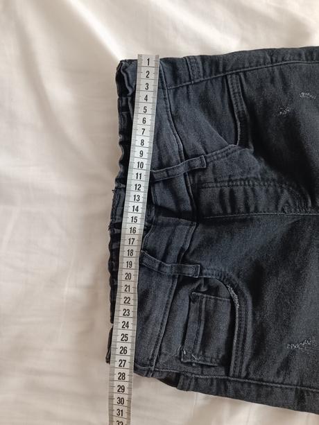 Džínsy s flitrami, 146