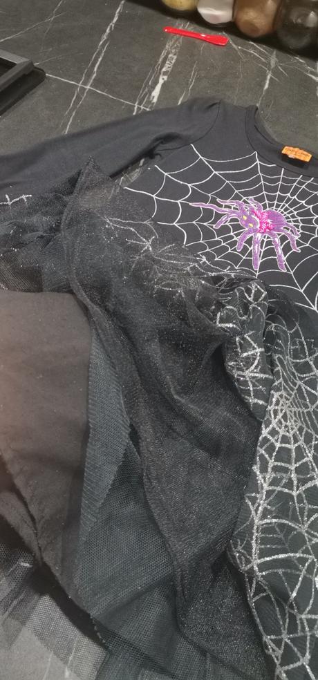 Šaty spiderman na karneval,