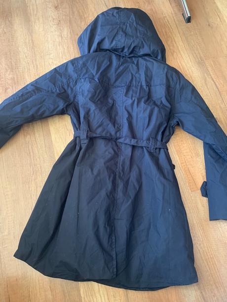 Dievcensky trenckot, 152