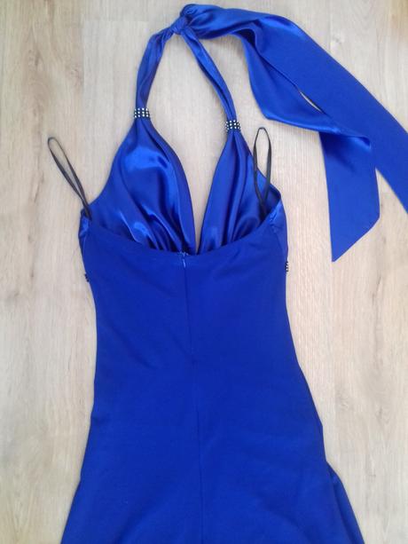 Spoločenské šaty, 38