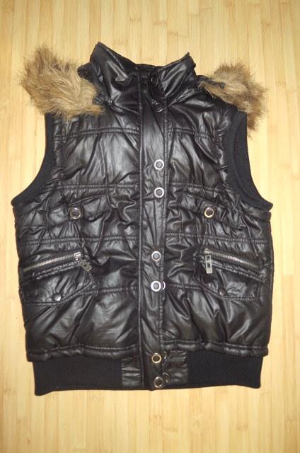 Vesta s kapucňou, xl