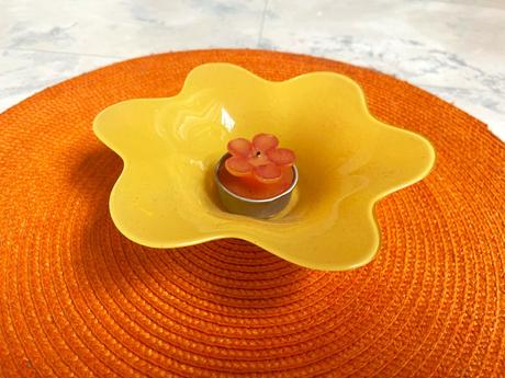 Zaujímavý sklenený svietnik, 