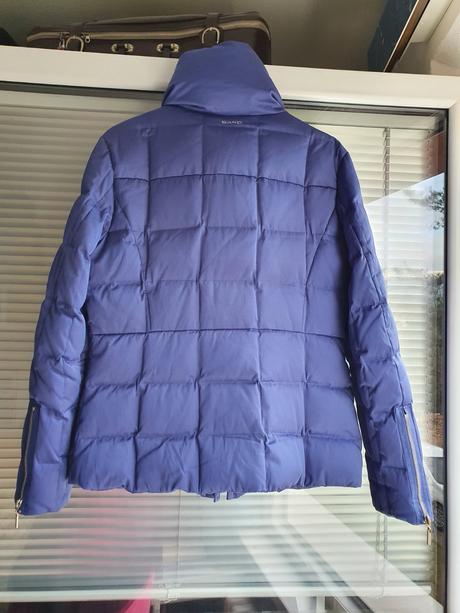 Značková páperová bunda, 40