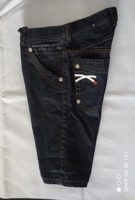 Kraťasy we tweens, 128